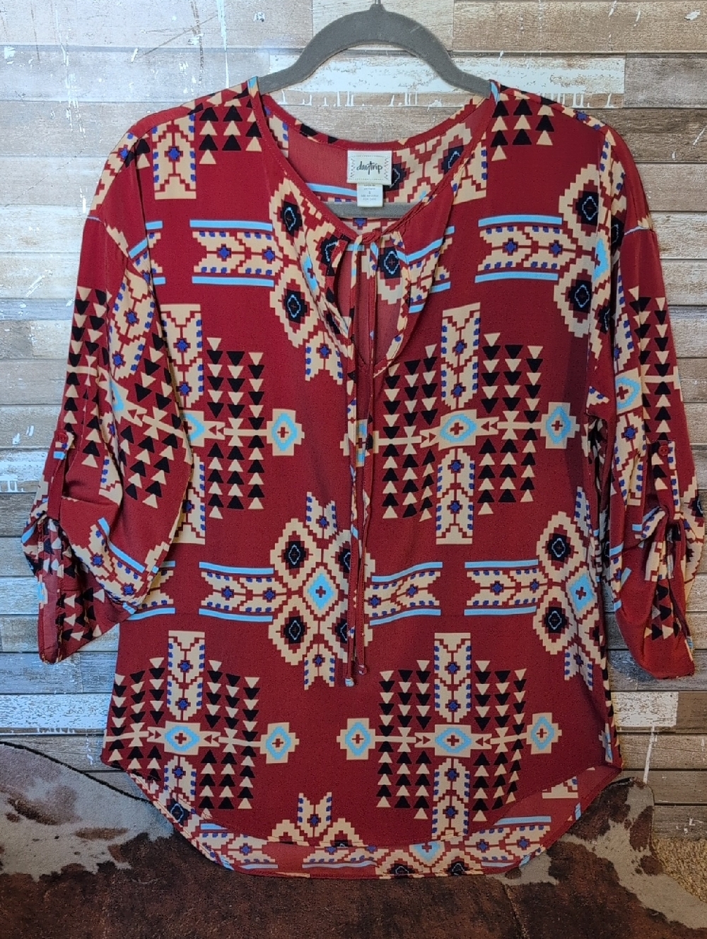 Daytrip Aztec Design Southwestern Roll Tab Sleeves Hi Lo Tunic